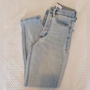 DYNAMITE HIGH RISE JEAN